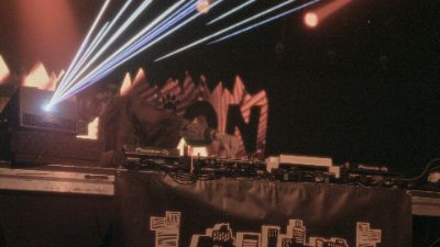 b-side-la_2.46.1.jpg